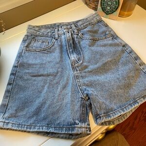 NWOT Light Wash Denim Shorts